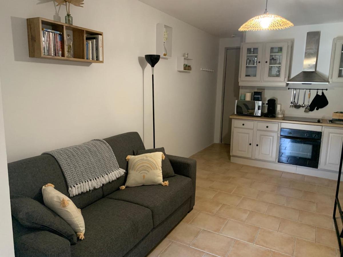 Studio Tout Equipe De 27M2, A 100M De La Mer, Et 500M Des Commerces Algajola  Bagian luar foto